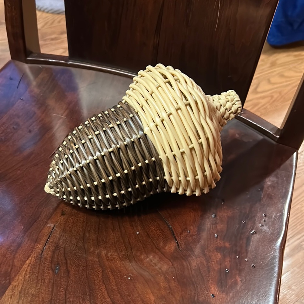 New! Acorn Decor